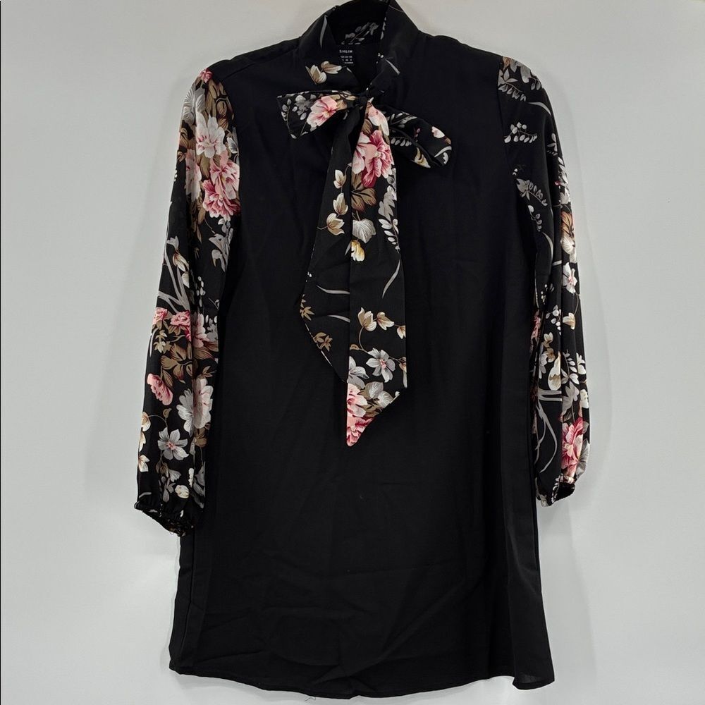 3For$20 SHEIN Black Floral Dress Size: XS
